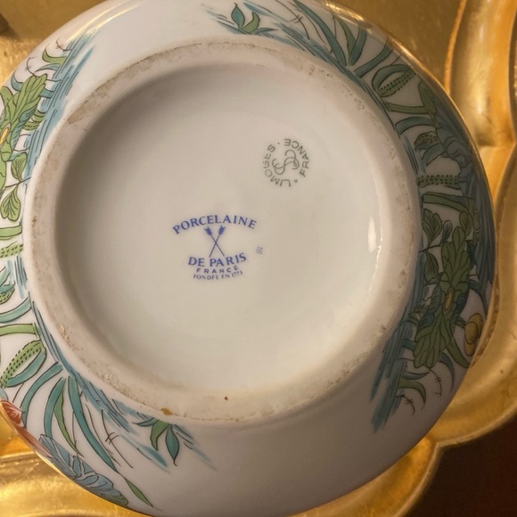 Vintage Limoges Porcelaine de Paris Squat Floral Vase 6 1/2” by 8”wide. Pristine - Picture 3 of 4